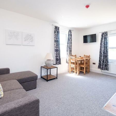 Rowan - Three Tuns Apartments , Wickham Market - By Aldeburgh Coastal Cottages Pettistree المظهر الخارجي الصورة