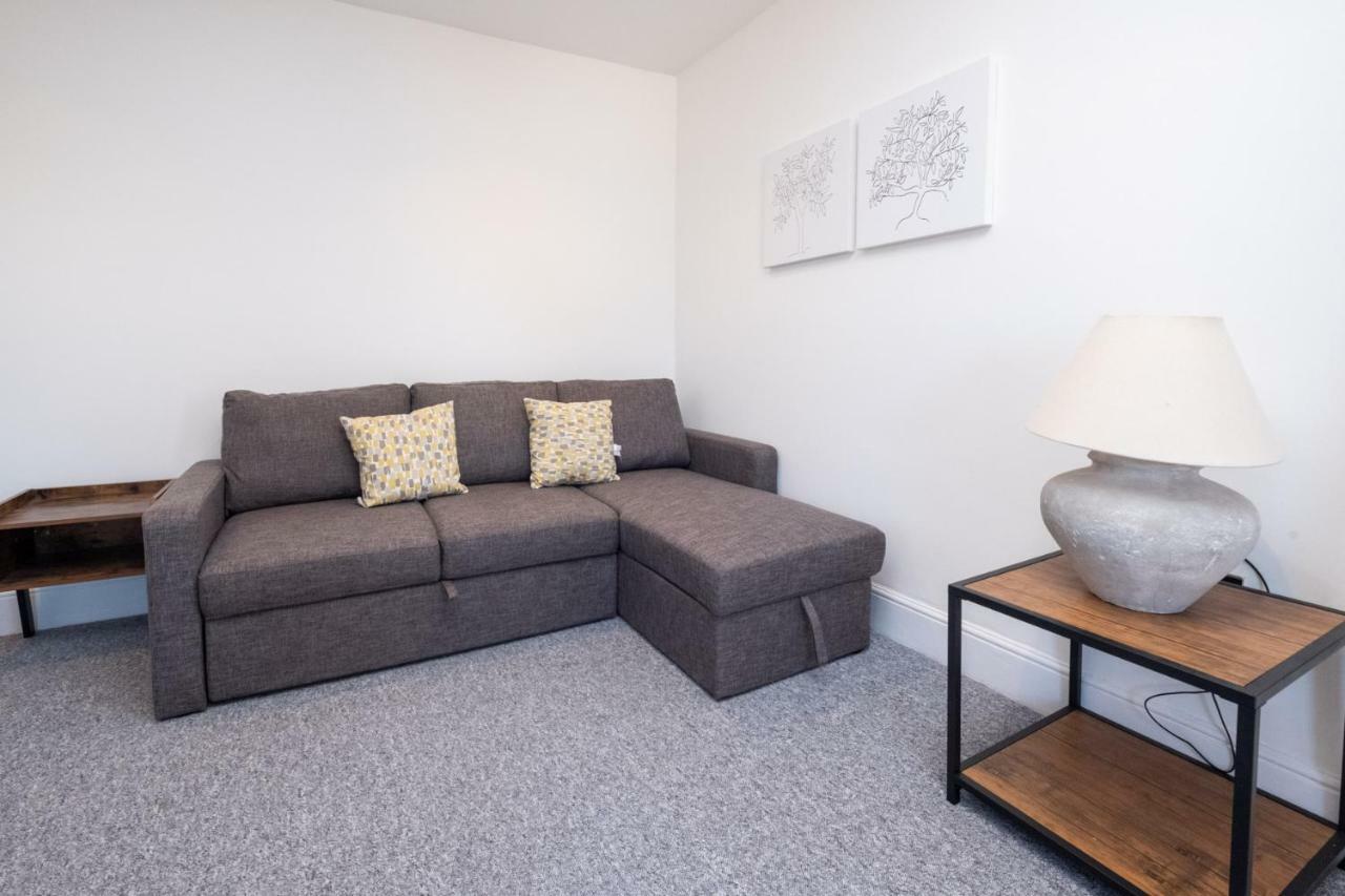 Rowan - Three Tuns Apartments , Wickham Market - By Aldeburgh Coastal Cottages Pettistree المظهر الخارجي الصورة